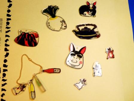 Kuro-usagi handmade goods : The rabbit mascot (strap)